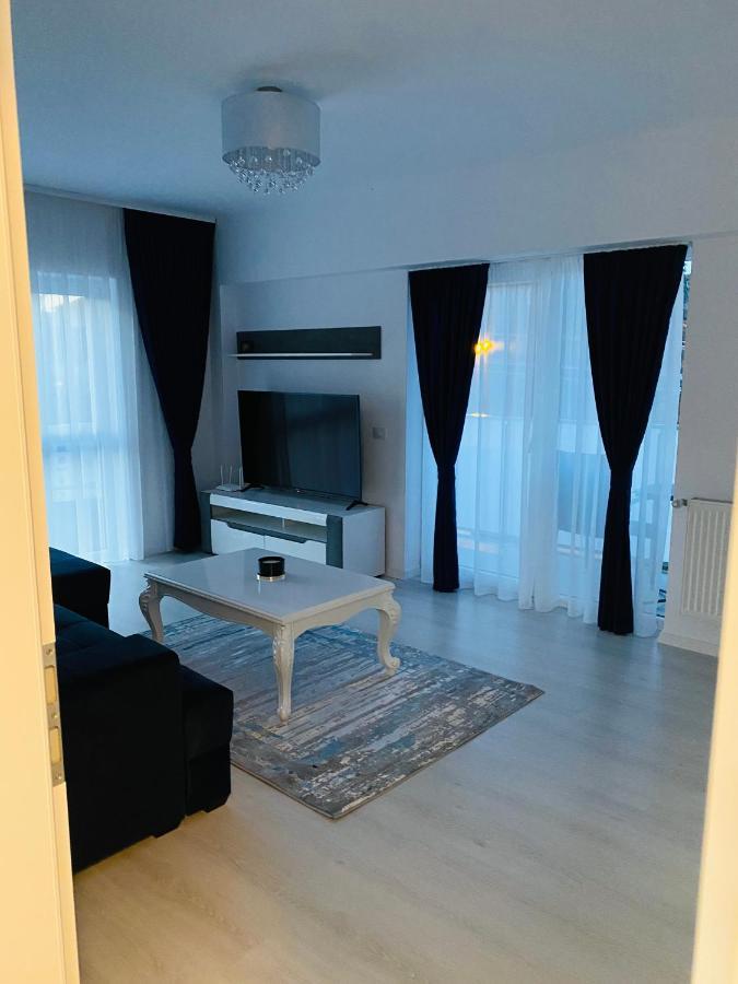 Luxury King Apartment Campulung Moldovenesc Bagian luar foto